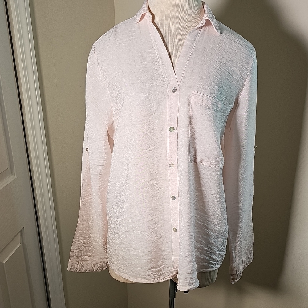 Zetaotto Light‎ Pink Button Up Shirt. Tab Sleeves. Meduim